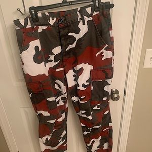 Camo baggy pants